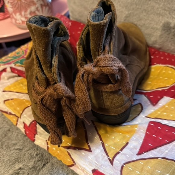 Fly London brown suede lace up boots - Picture 2 of 4